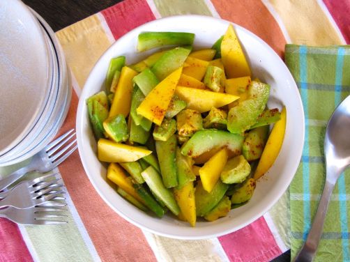 Chayote Mango Salad with Avocado | spontaneous tomato