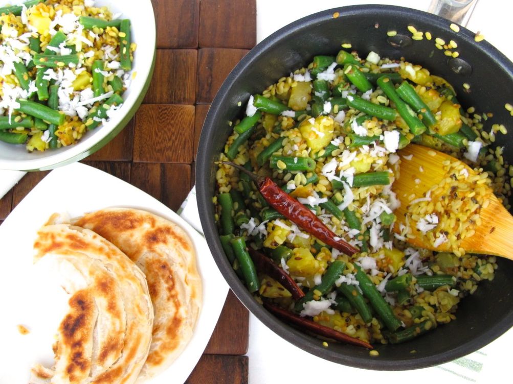 South Indian Green Bean Curry with Shredded Coconut | spontaneous tomato