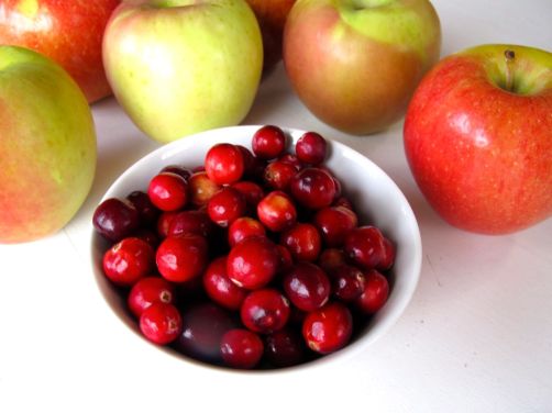 Cranberries and Apples for Skillet Cranberry Apple Crisp (Gluten-Free)