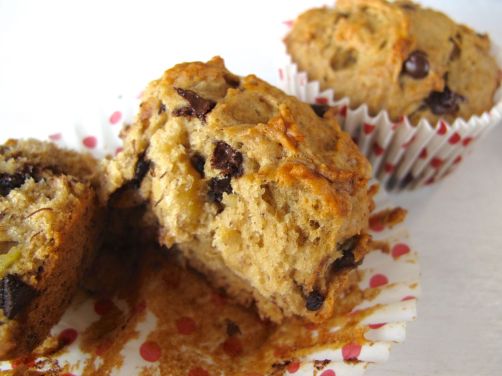 Banana Biscoff Muffins with Walnuts and Chocolate Chips Banana Biscoff Muffins with Walnuts and Chocolate Chips