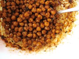 Making Za'atar Roasted Chickpeas