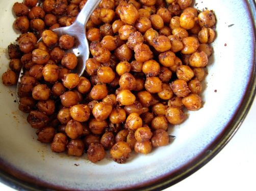 Making Za'atar Roasted Chickpeas