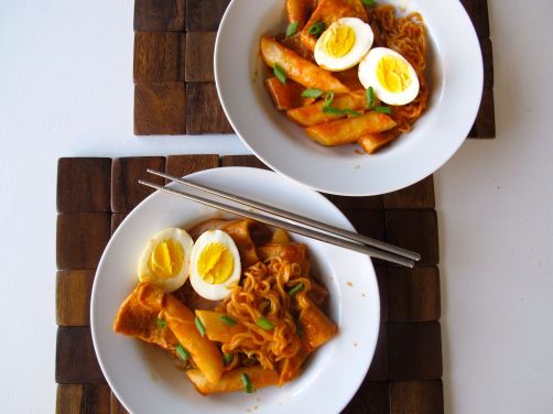 Rabokki (Ramen + Tteokbokki)