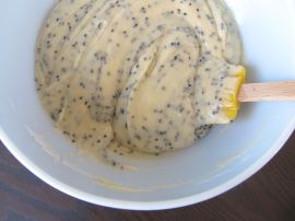 Making Black Sesame Mochi Cake Making Black Sesame Mochi Cake