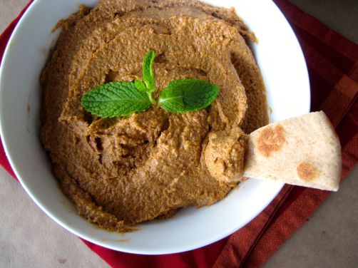 Muhammara: Spicy Roasted Red Pepper Walnut Dip