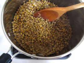 Cooking lentils for Lemony Lentil Spinach Soup