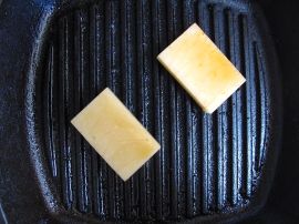 Making Yakimochi (grilled mochi rice cakes)