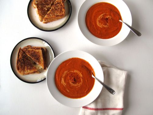 Spicy Tomato Soup with Grilled Cheese