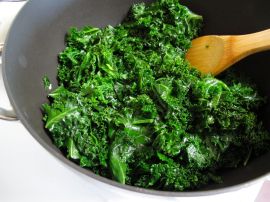 Sauteed Kale for Garlicky Kale Pizza