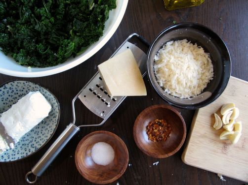 Ingredients for Garlicky Kale PIzza with Parmesan and Goat Cheese