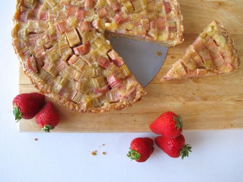 Brown Butter Strawberry Rhubarb Tart