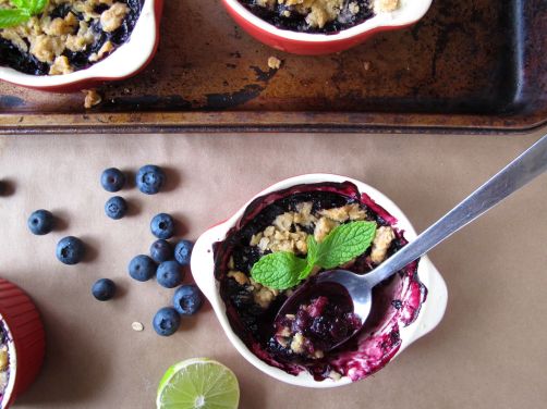 Mint-Lime Blueberry Crisp