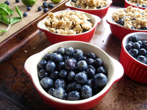 Mint-Lime Blueberry Crisp Mint-Lime Blueberry Crisp