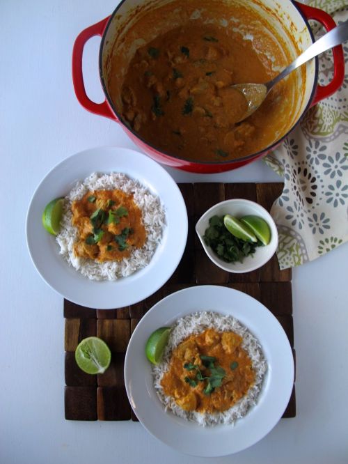 Easy Indian Chicken Curry with tomatoes and coconut milk