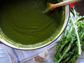 Garlicky Green Soup